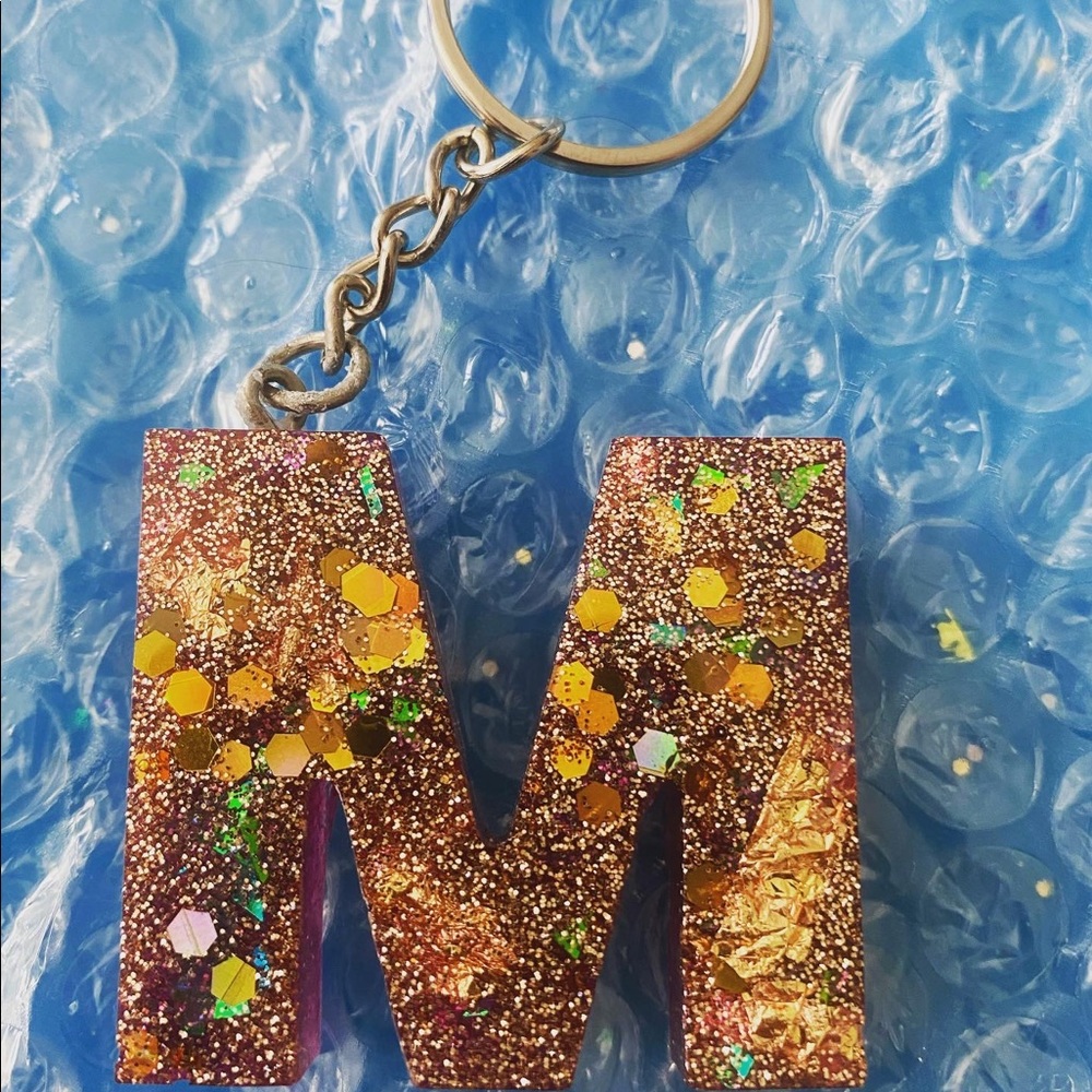 Letter keychains - Picture 10 of 10